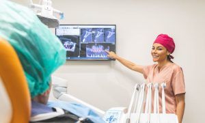 Implantes dentales Castellón - Clínica Dental Almela