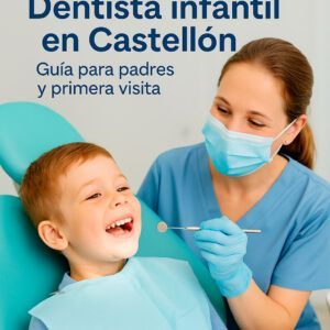 Niño en revisión dental con dentista infantil en Castellón